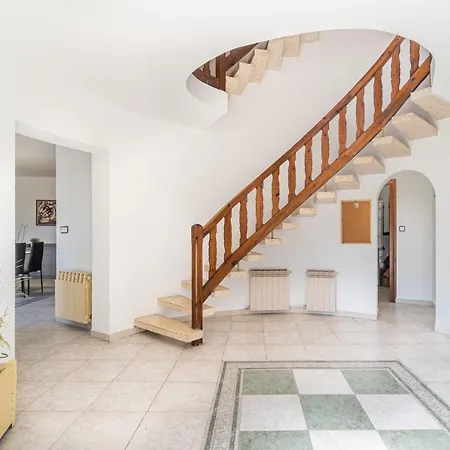 Mediterranean Way - Singular Villa *